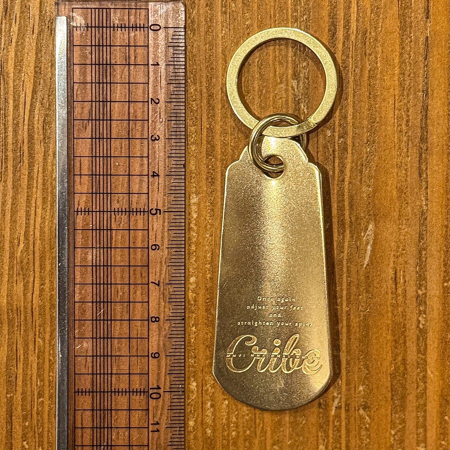 BRASS SHOE HORN 
KEY-HOLDER